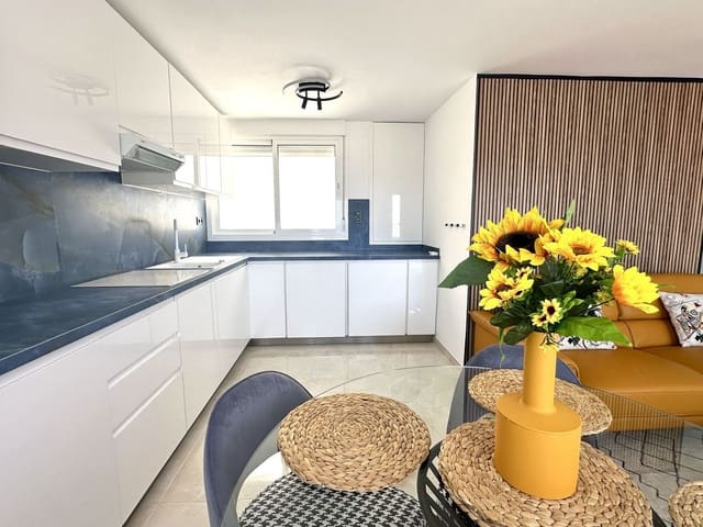 2 sypialnia Apartament przy plaży na sprzedaż w La Cala de Mijas, Mijas z basenem garażem - 375 000 € (Ref: 9575408)