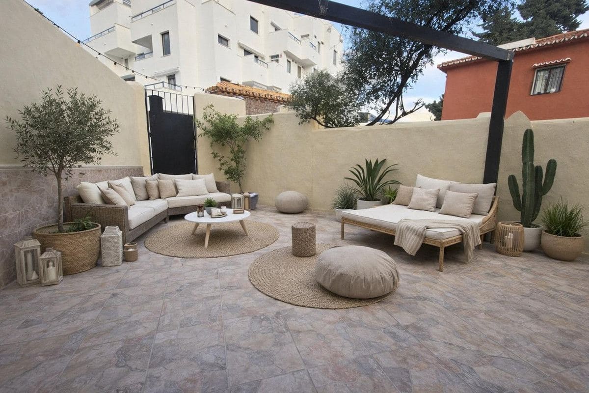 3 bedroom Semi-detached Villa for sale in Torremolinos with pool garage - € 430,000 (Ref: 9575412)