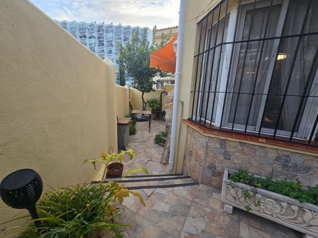 3 bedroom Semi-detached Villa for sale in Torremolinos with pool garage - € 430,000 (Ref: 9575412)