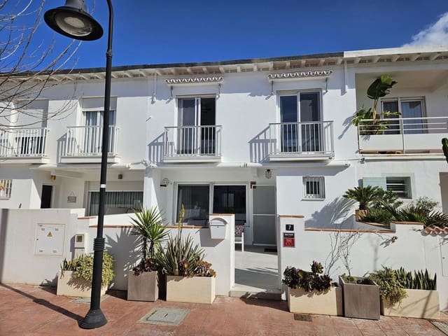 Casa de 4 habitaciones en La Cala de Mijas, Mijas en venta - 899.000 € (Ref: 9575415)