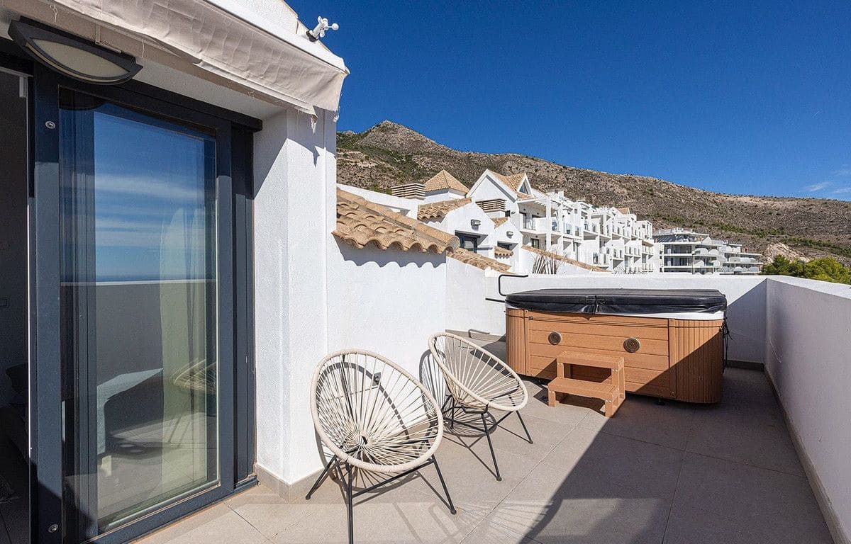 3 sovrum Takvåning till salu i Benalmadena med pool garage - 699 000 € (Ref: 9575420)