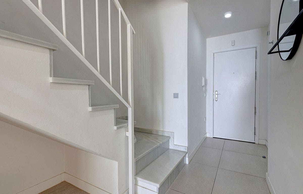 3 sovrum Takvåning till salu i Benalmadena med pool garage - 699 000 € (Ref: 9575420)