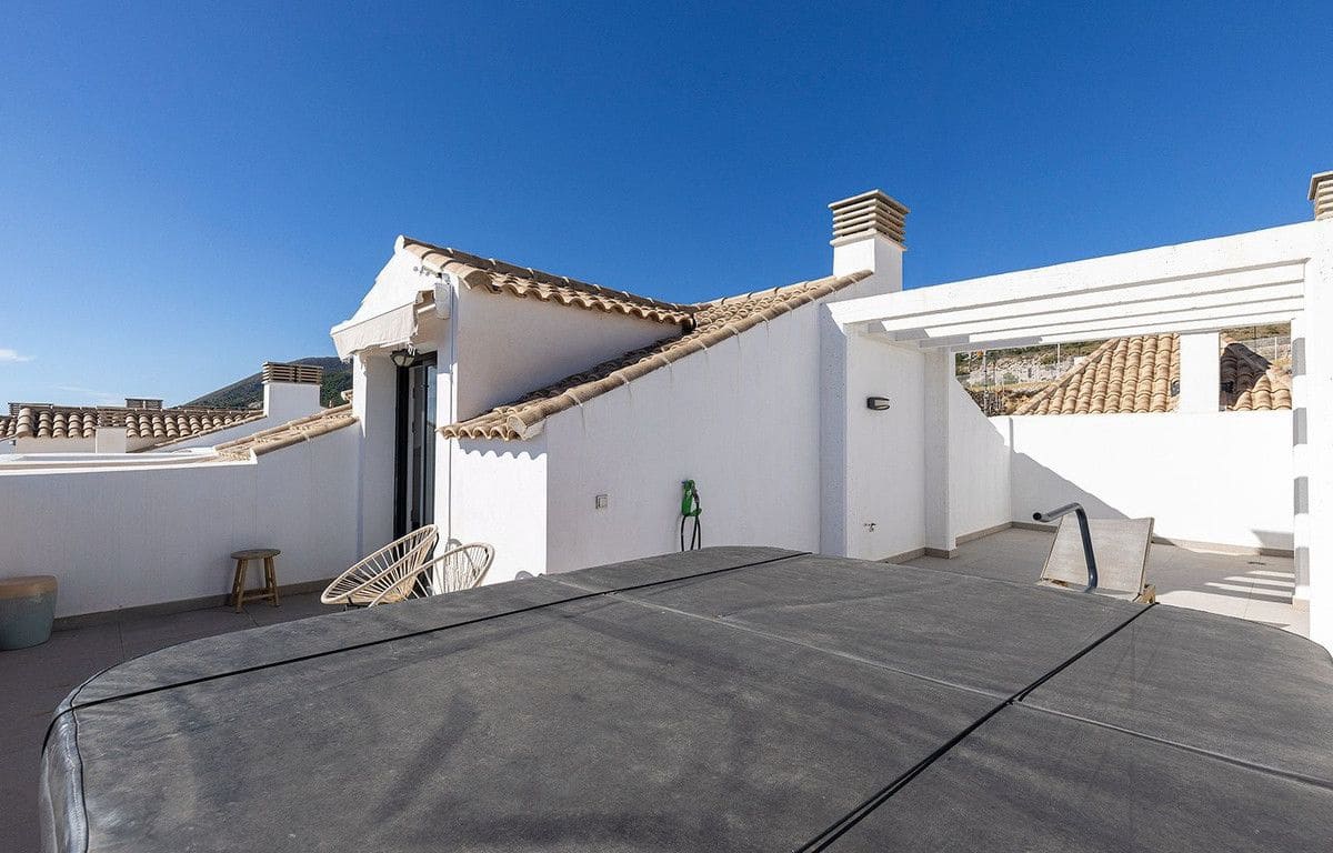 3 sovrum Takvåning till salu i Benalmadena med pool garage - 699 000 € (Ref: 9575420)
