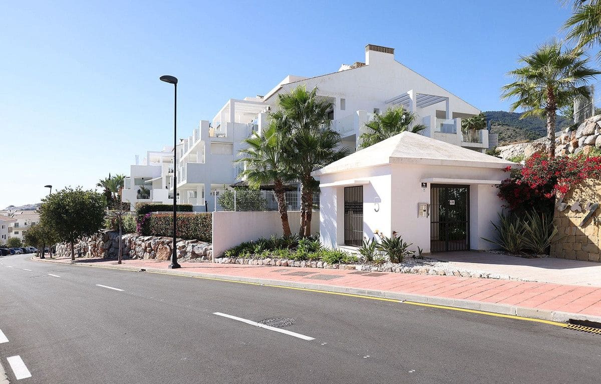 3 sovrum Takvåning till salu i Benalmadena med pool garage - 699 000 € (Ref: 9575420)