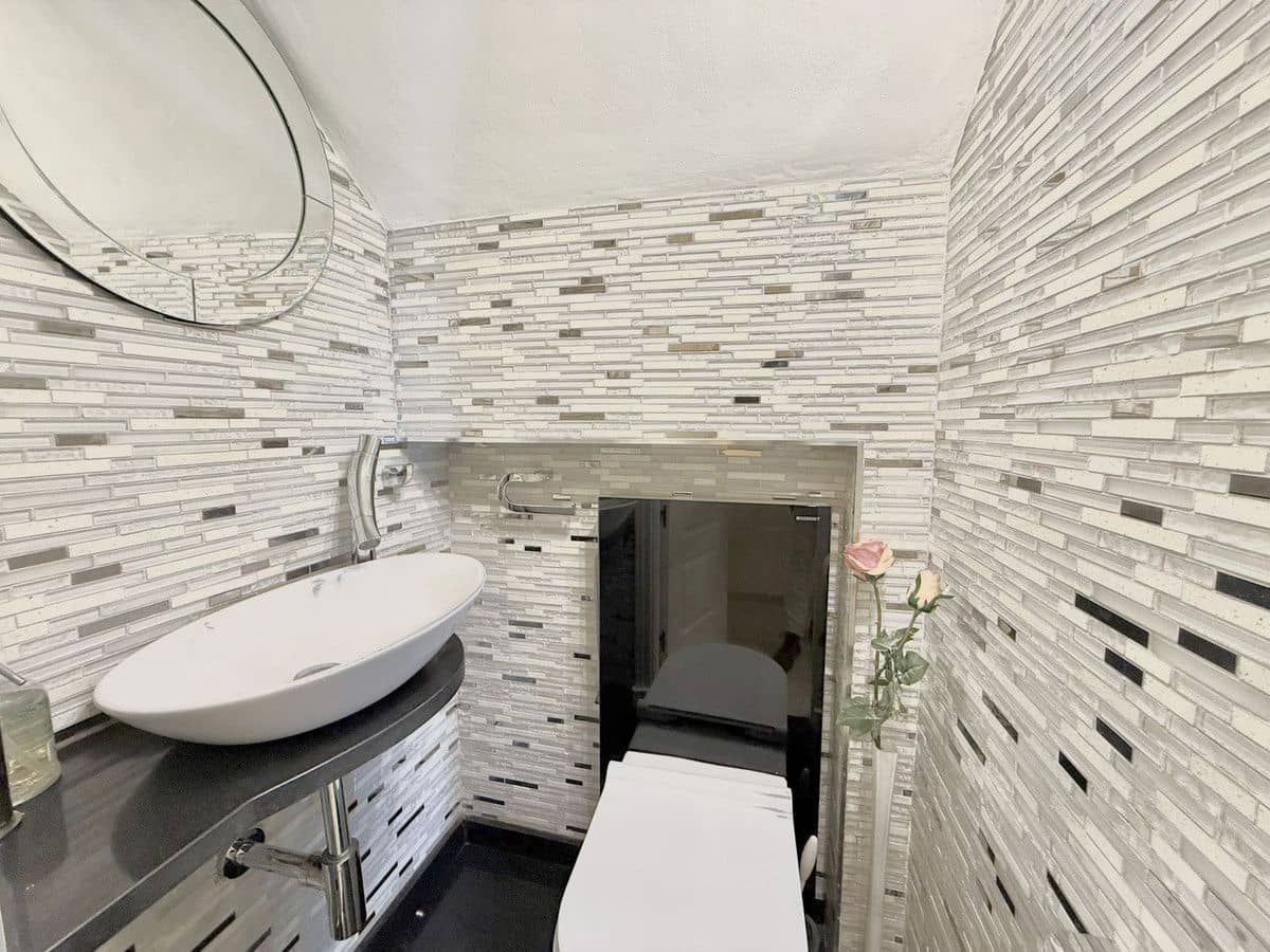 3 bedroom Penthouse for sale in Marbella with pool garage - € 765,000 (Ref: 9634938)