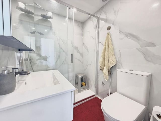 2 soverom Penthouse til salgs i Centro ciudad, Fuengirola - € 365 000 (Ref: 9634940)