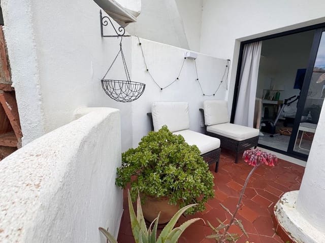 Ático de 2 habitaciones en Calahonda, Mijas en venta con piscina garaje - 415.000 € (Ref: 9634943)