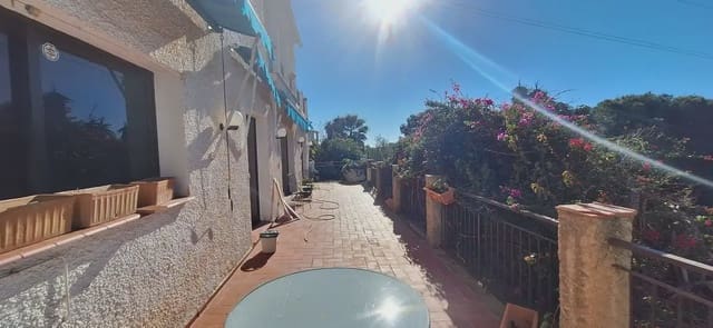 4 soverom Villa til salgs i Las Gaviotas  - Carvajal, Fuengirola med garasje - € 550 000 (Ref: 9634947)