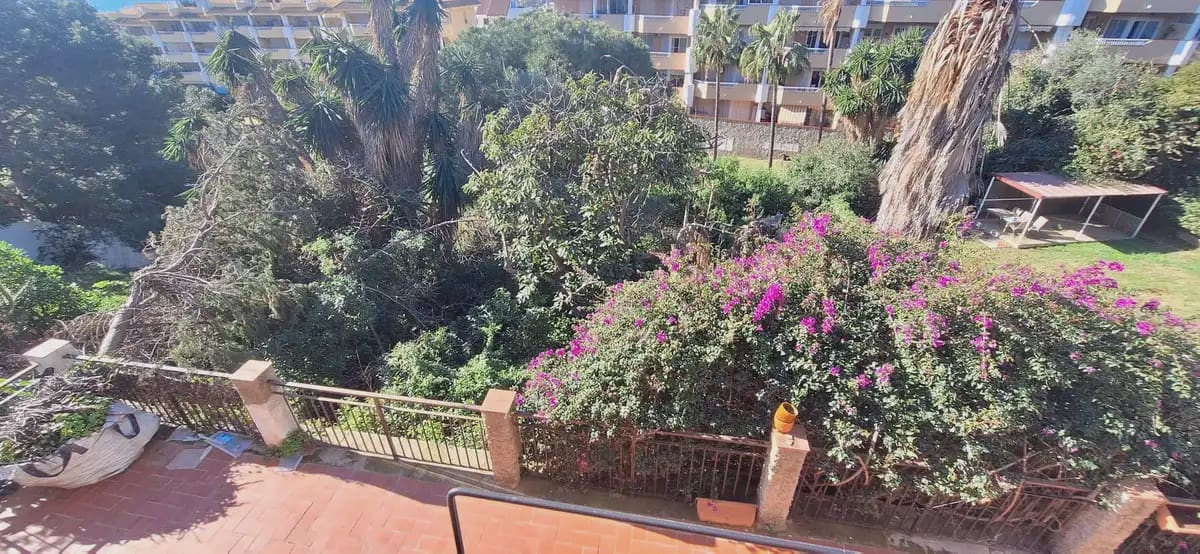 4 soveværelse Villa til salg i Fuengirola med garage - € 550.000 (Ref: 9634947)