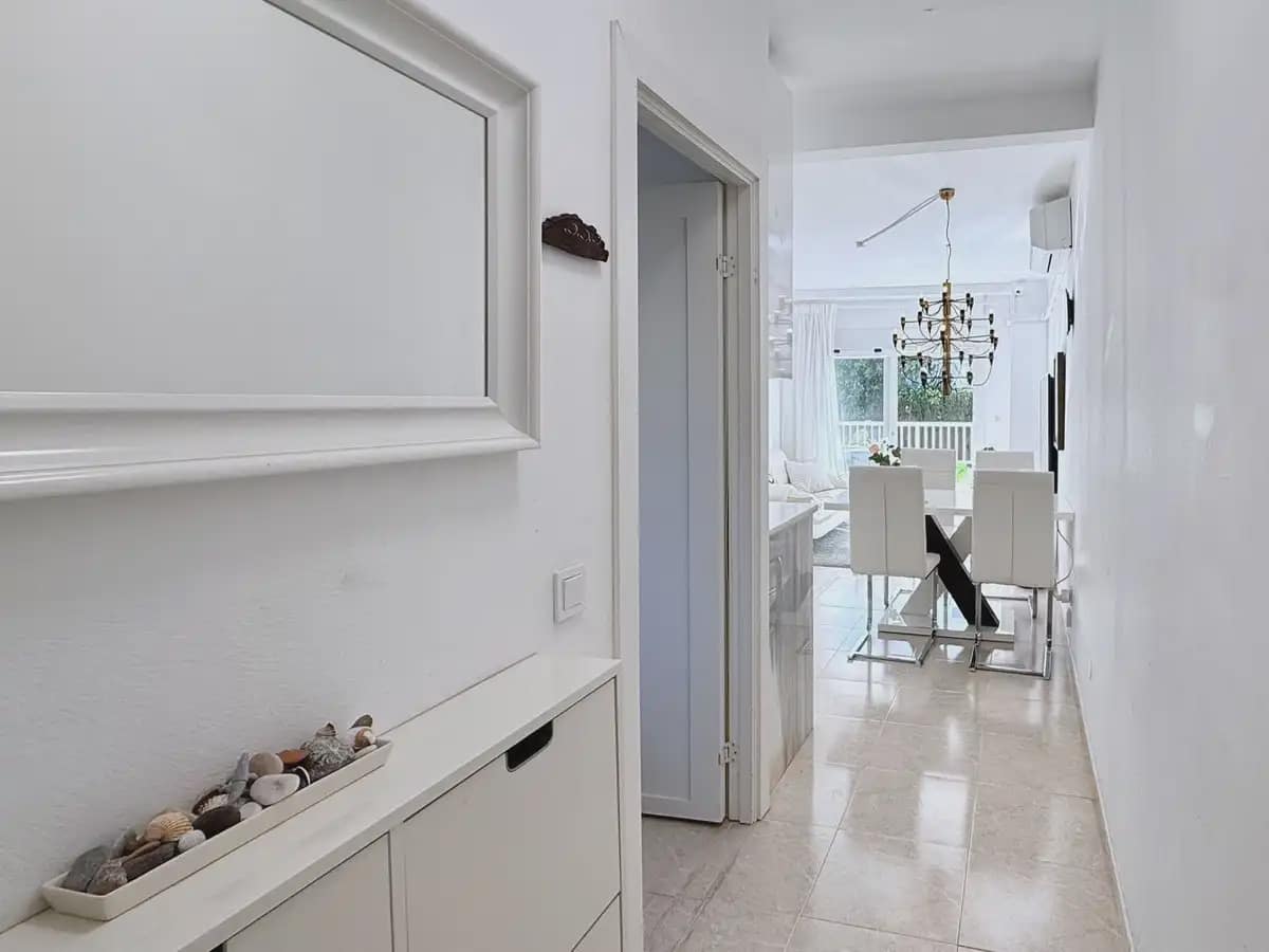Apartamento Playa de 2 habitaciones en Marbella en venta con piscina garaje - 475.000 € (Ref: 9634951)