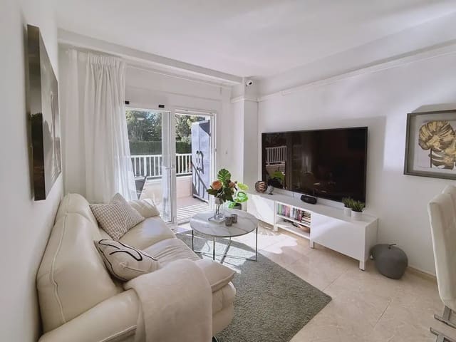 Apartamento Playa de 2 habitaciones en Puerto Banus, Marbella en venta con piscina garaje - 475.000 € (Ref: 9634951)