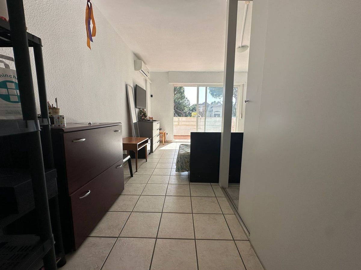 1 chambre Appartement à vendre à Marbella avec piscine - 210 000 € (Ref: 9634952)