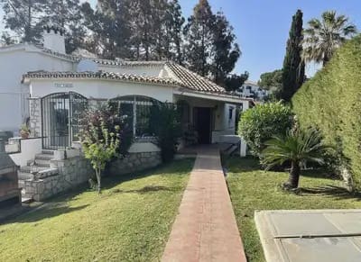 3 sypialnia Willa na sprzedaż w Mijas z basenem garażem - 950 000 € (Ref: 9634953)