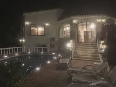 3 sypialnia Willa na sprzedaż w Mijas z basenem garażem - 950 000 € (Ref: 9634953)