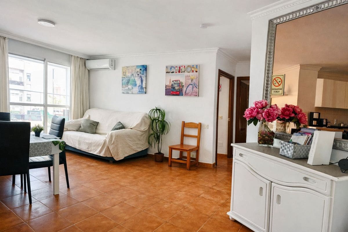 Apartamento Playa de 2 habitaciones en Benalmádena en venta con piscina garaje - 480.000 € (Ref: 9634954)