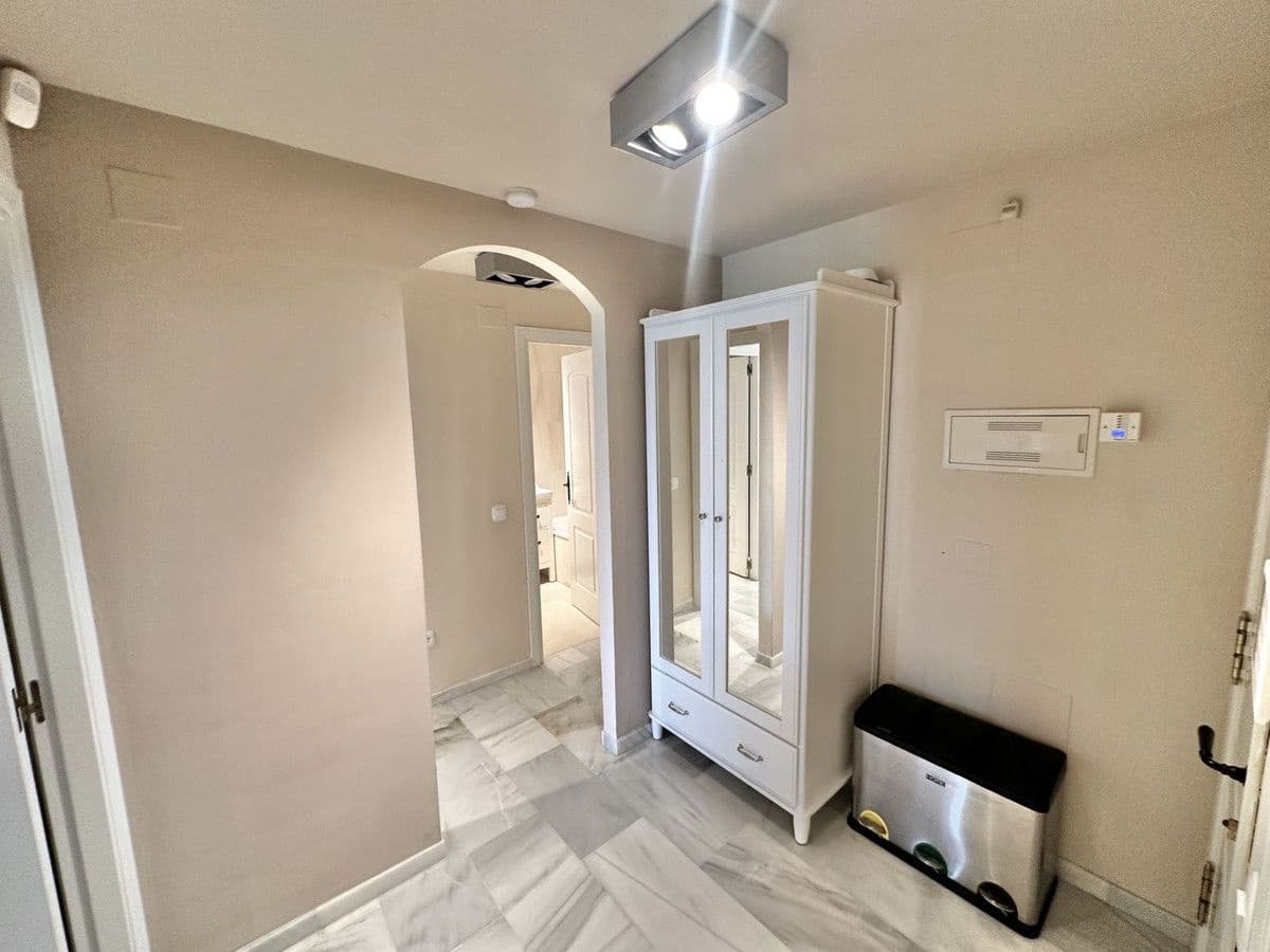 2 bedroom Beach Apartment for sale in Mijas with pool garage - € 848,500 (Ref: 9634955)