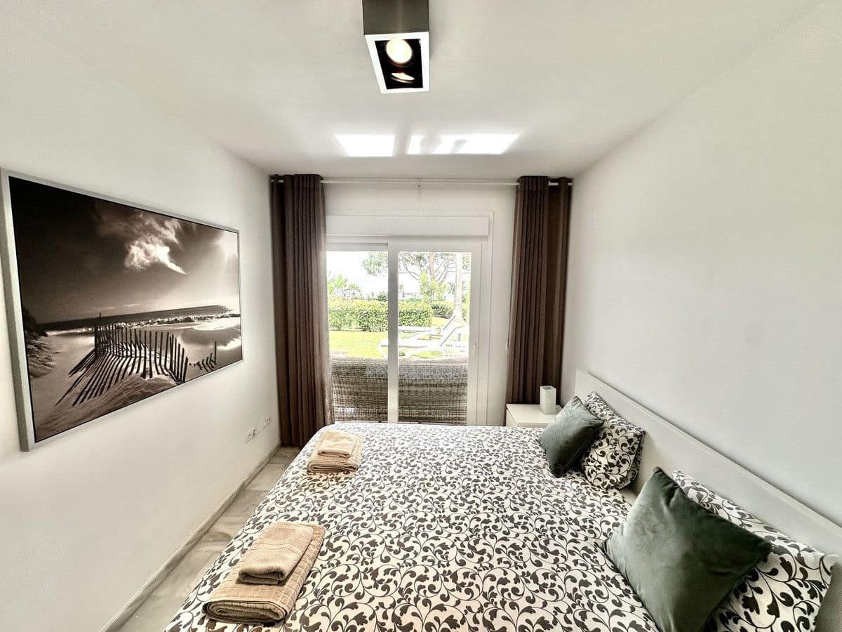 2 bedroom Beach Apartment for sale in Mijas with pool garage - € 848,500 (Ref: 9634955)