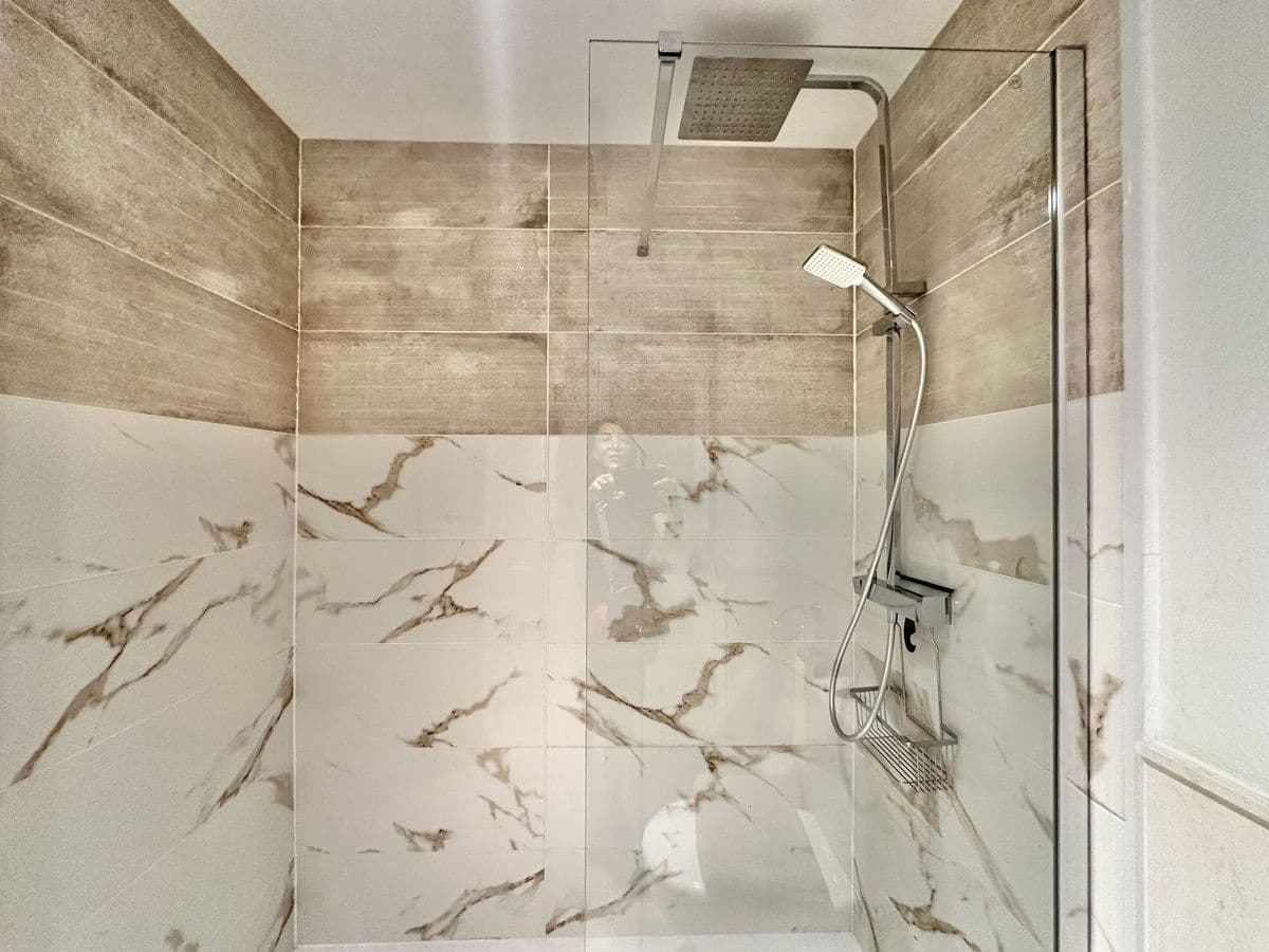 2 bedroom Beach Apartment for sale in Mijas with pool garage - € 848,500 (Ref: 9634955)