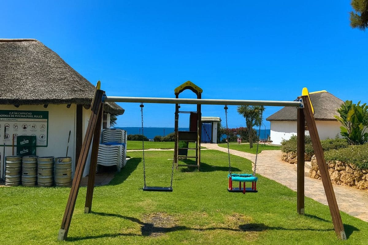 2 bedroom Beach Apartment for sale in Mijas with pool garage - € 848,500 (Ref: 9634955)