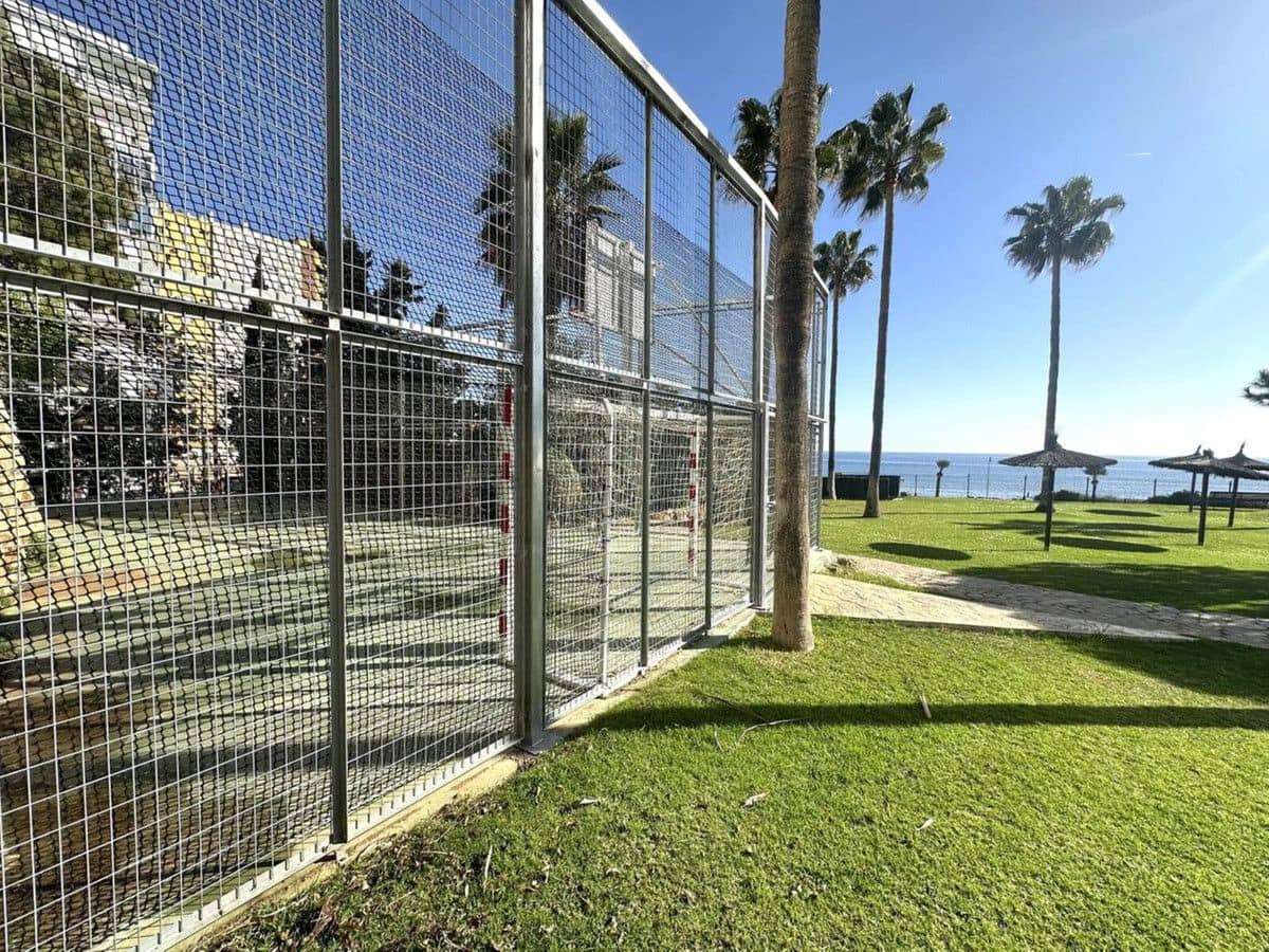 2 bedroom Beach Apartment for sale in Mijas with pool garage - € 848,500 (Ref: 9634955)