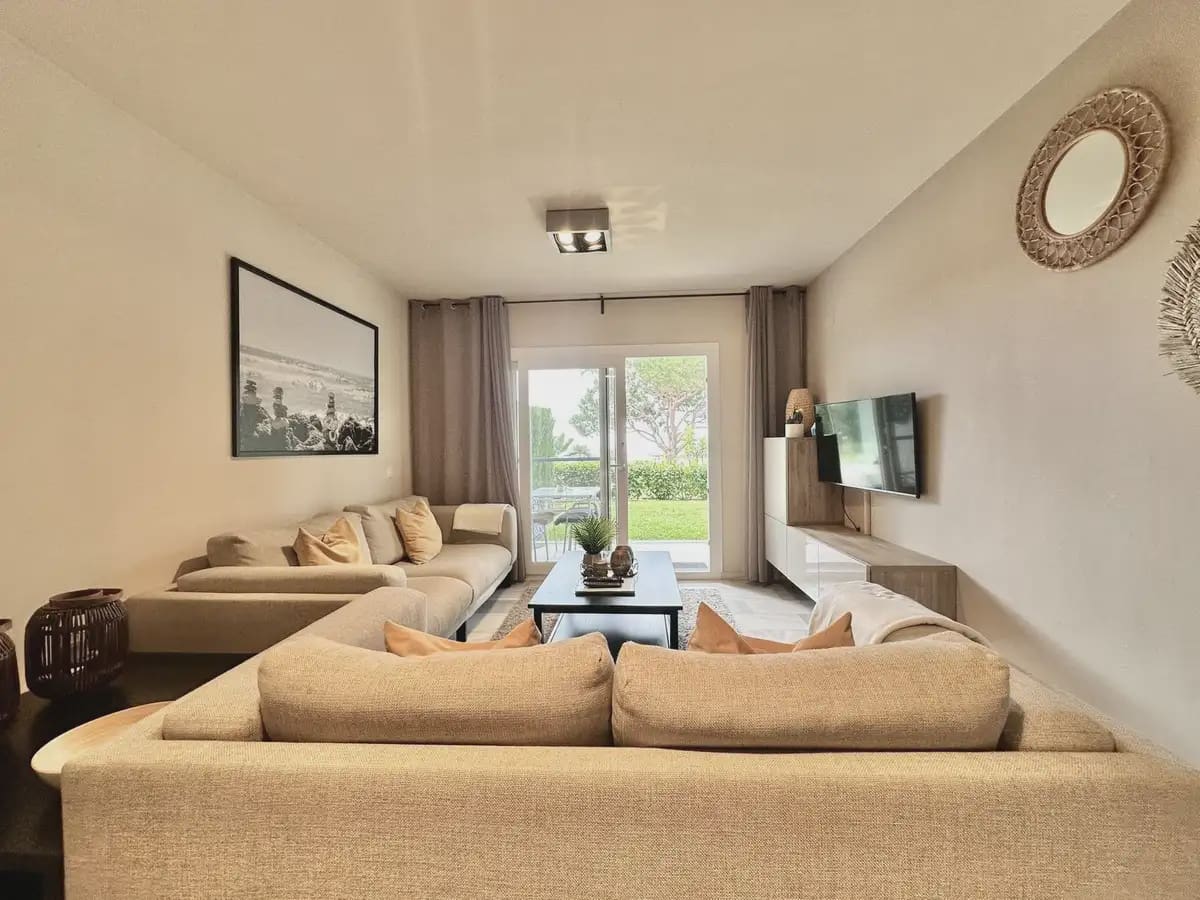 2 slaapkamer Strandappartement te koop in Mijas met zwembad garage - € 848.500 (Ref: 9634955)