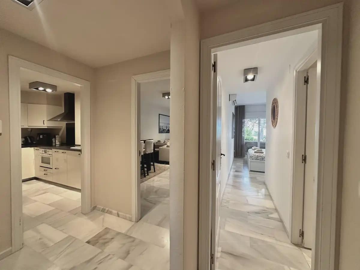 2 slaapkamer Strandappartement te koop in Mijas met zwembad garage - € 848.500 (Ref: 9634955)