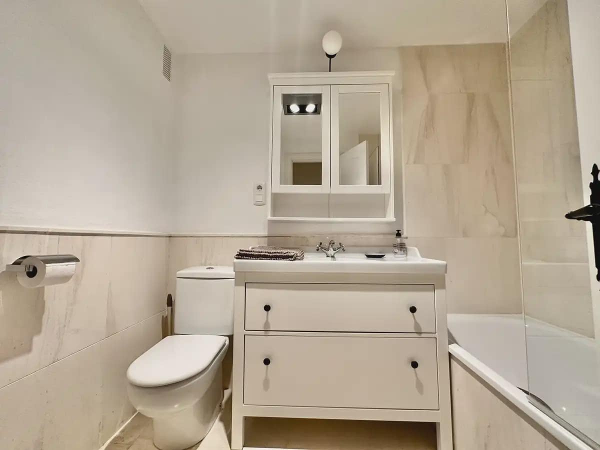 2 slaapkamer Strandappartement te koop in Mijas met zwembad garage - € 848.500 (Ref: 9634955)