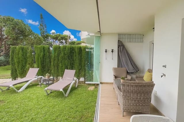 2 soveværelse Strandlejlighed til salg i Calahonda, Mijas med swimmingpool garage - € 848.500 (Ref: 9634955)
