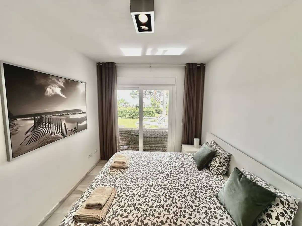 2 slaapkamer Strandappartement te koop in Mijas met zwembad garage - € 848.500 (Ref: 9634955)