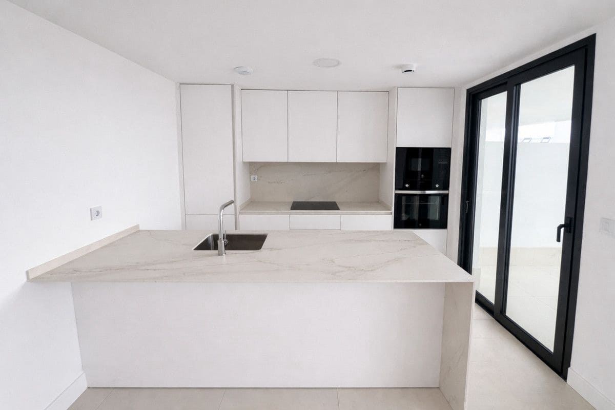 3 soverom Leilighet til salgs i Fuengirola med svømmebasseng - € 595 000 (Ref: 9634956)