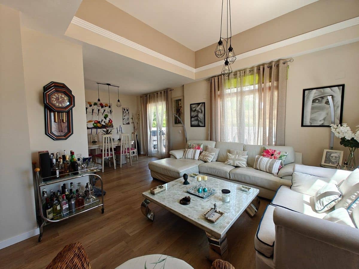Ático de 2 habitaciones en Mijas en venta con piscina garaje - 530.000 € (Ref: 9634959)