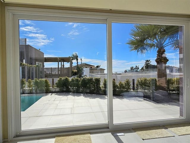 5 bedroom Villa for sale in Riviera del Sol, Mijas with pool garage - € 1,750,000 (Ref: 9634961)