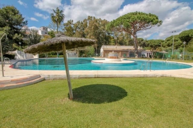2 Zimmer Haus zu verkaufen in Elviria, Marbella mit Pool - 385.000 € (Ref: 9634966)