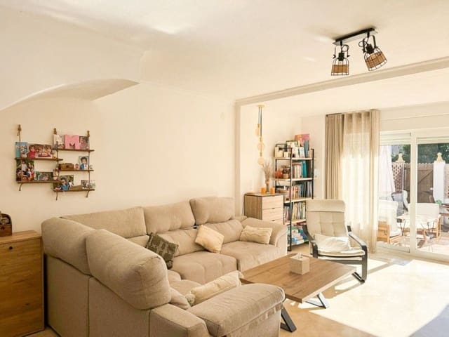 2 Zimmer Haus zu verkaufen in Elviria, Marbella mit Pool - 385.000 € (Ref: 9634966)