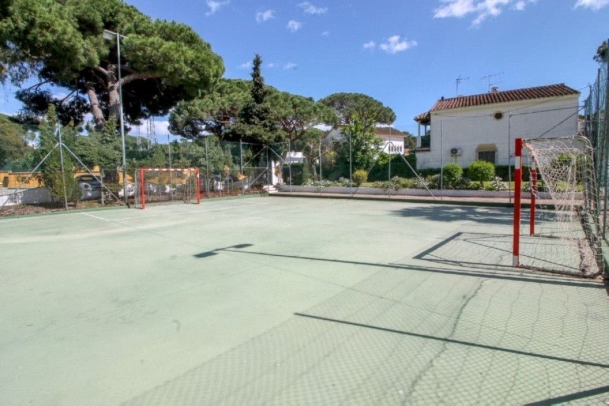 2 Zimmer Haus zu verkaufen in Marbella mit Pool - 385.000 € (Ref: 9634966)