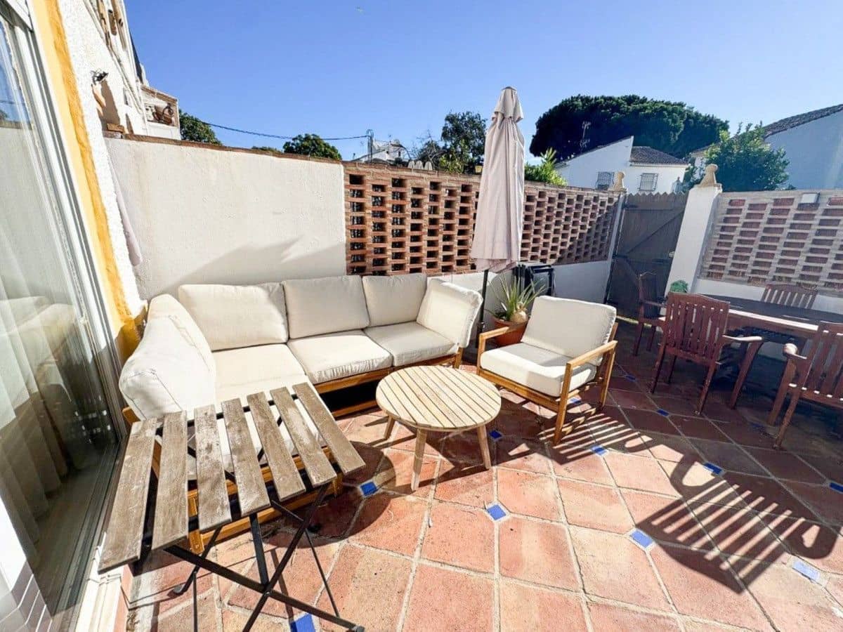 2 Zimmer Haus zu verkaufen in Marbella mit Pool - 385.000 € (Ref: 9634966)