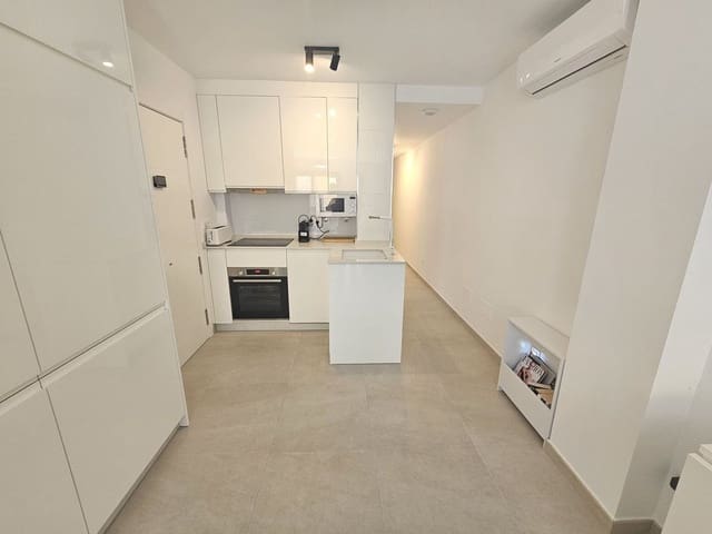 2 bedroom Beach Apartment for sale in Centro ciudad, Fuengirola - € 295,000 (Ref: 9634967)