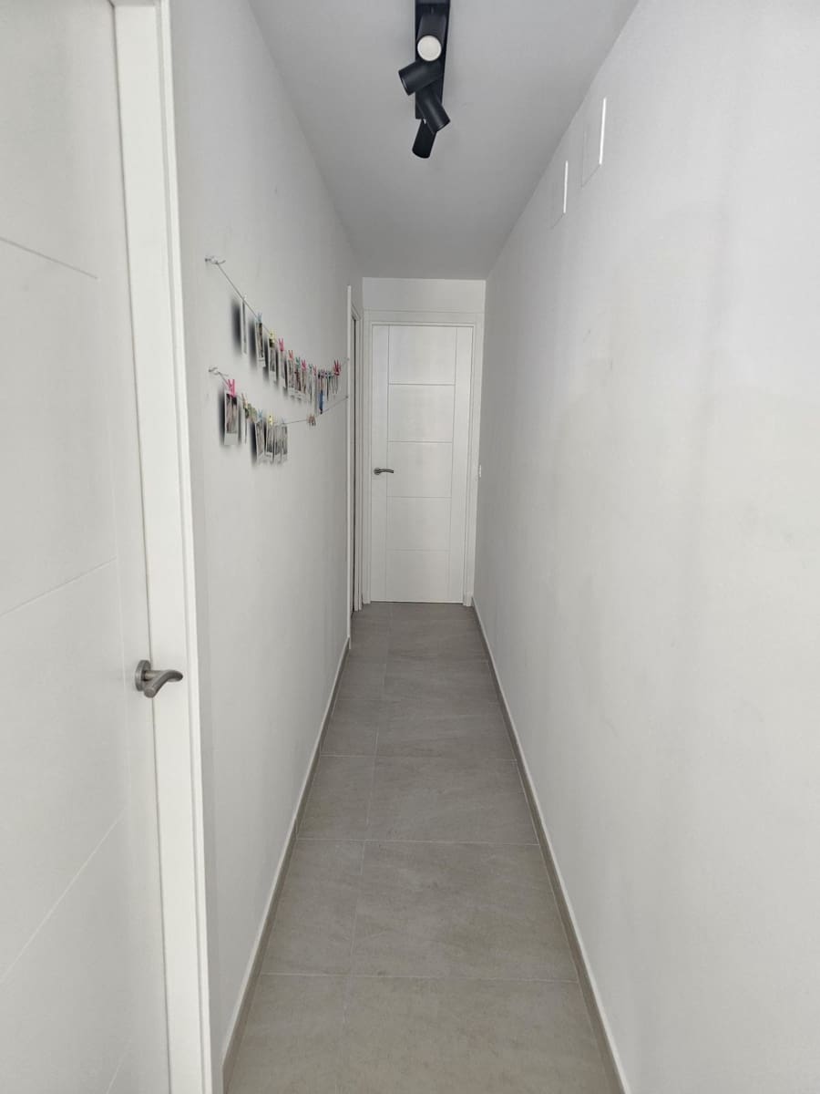 2 bedroom Beach Apartment for sale in Fuengirola - € 295,000 (Ref: 9634967)