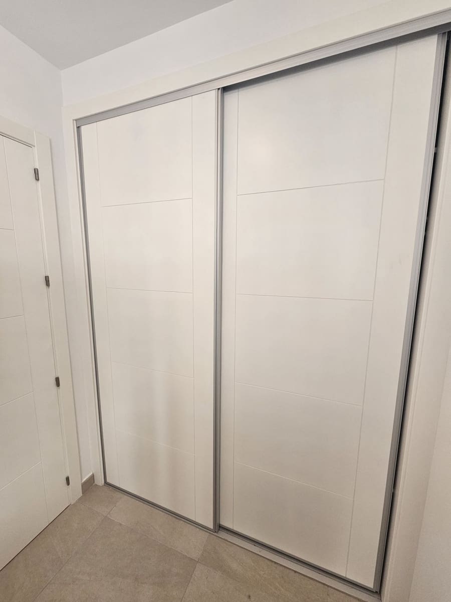 2 bedroom Beach Apartment for sale in Fuengirola - € 295,000 (Ref: 9634967)