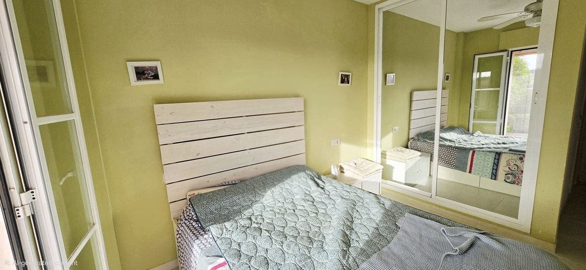 Apartamento de 2 habitaciones en Mijas en venta con piscina - 285.000 € (Ref: 9634969)