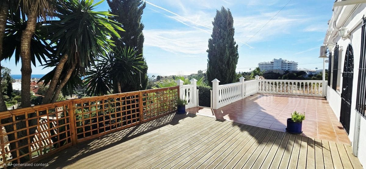 3 bedroom Villa for sale in Fuengirola with pool garage - € 1,200,000 (Ref: 9634970)