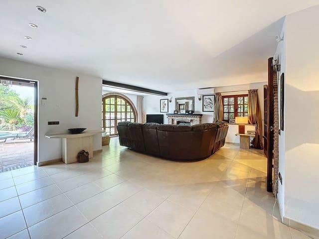 3 sypialnia Willa na sprzedaż w Mijas pueblo, Mijas z basenem garażem - 925 000 € (Ref: 9634971)