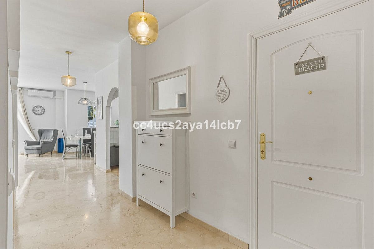 3 bedroom Beach Apartment for sale in Mijas with pool garage - € 375,000 (Ref: 9634972)