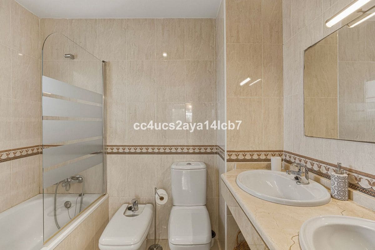 3 bedroom Beach Apartment for sale in Mijas with pool garage - € 375,000 (Ref: 9634972)