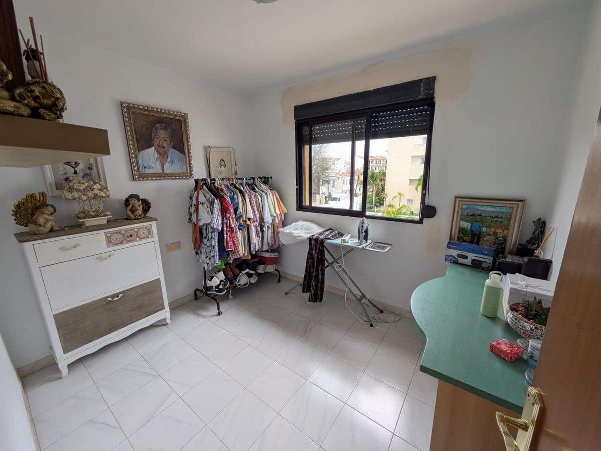 3 slaapkamer Strandappartement te koop in Torremolinos met garage - € 425.000 (Ref: 9634973)