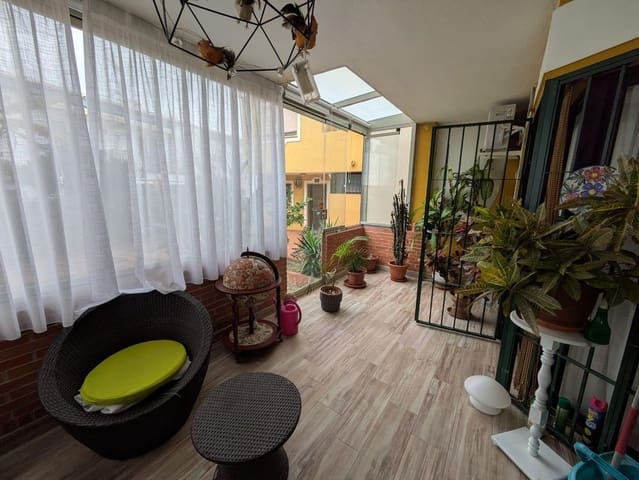 3 sypialnia Apartament przy plaży na sprzedaż w Torremolinos z garażem - 425 000 € (Ref: 9634973)
