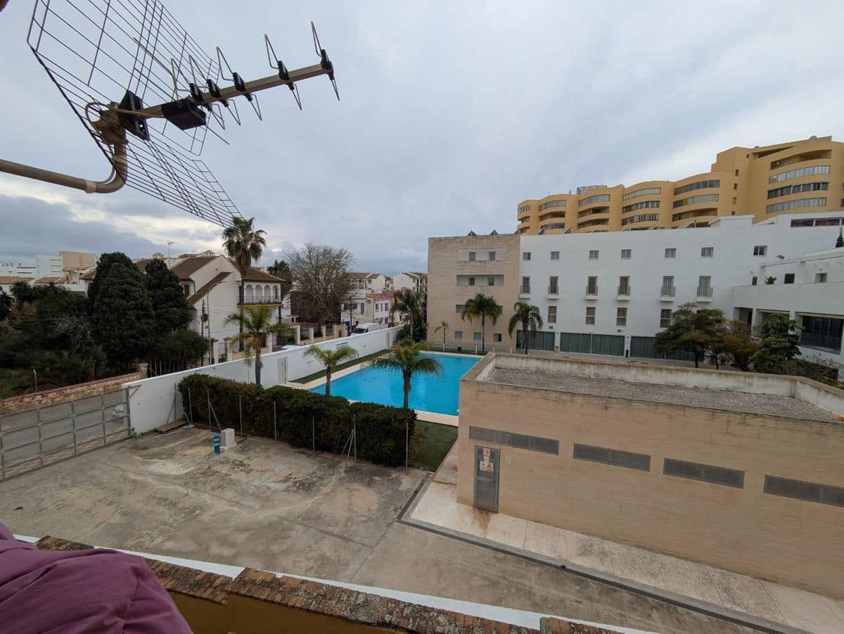 3 slaapkamer Strandappartement te koop in Torremolinos met garage - € 425.000 (Ref: 9634973)