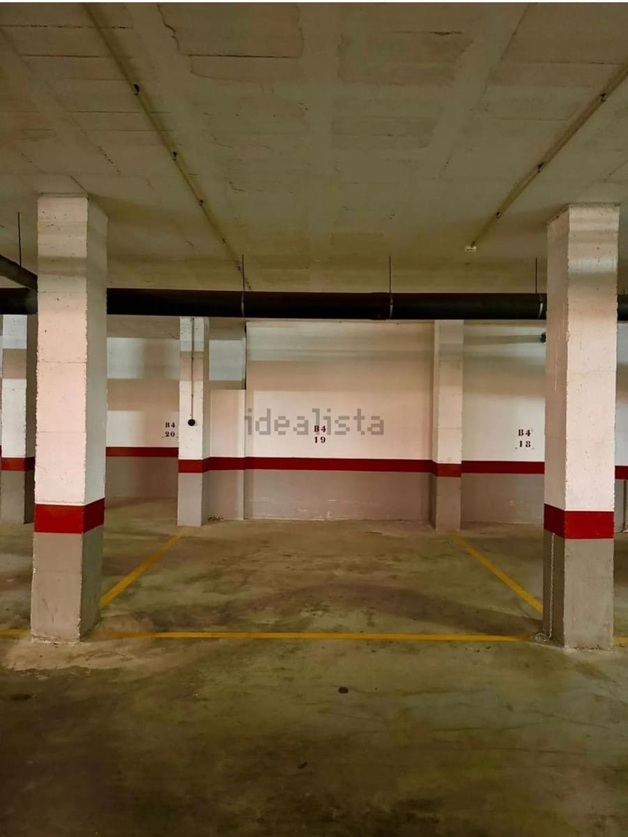 2 slaapkamer Strandappartement te koop in Benalmadena met zwembad garage - € 425.000 (Ref: 9634974)