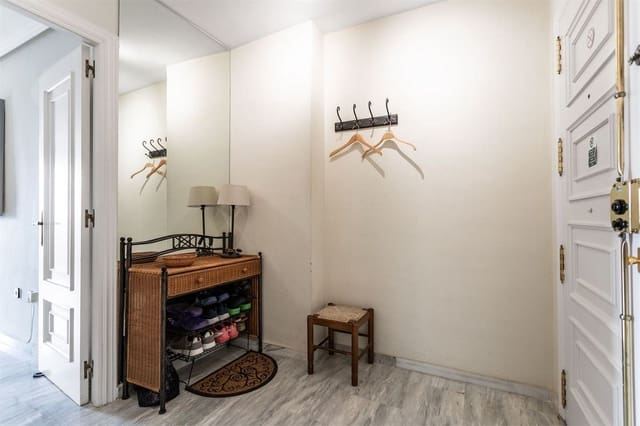 2 soverom Leilighet til salgs i Centro ciudad, Fuengirola med svømmebasseng - € 359 000 (Ref: 9634976)