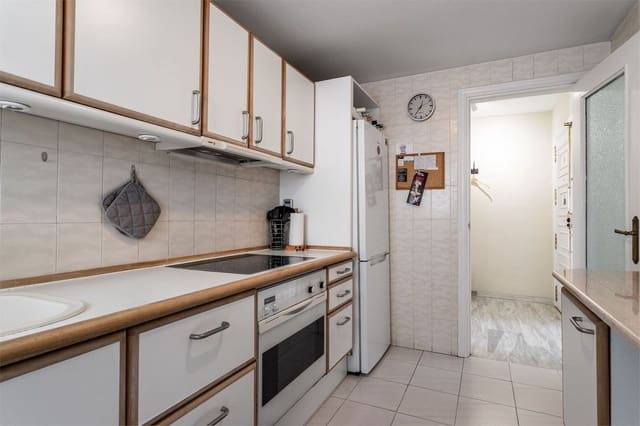 2 soverom Leilighet til salgs i Centro ciudad, Fuengirola med svømmebasseng - € 359 000 (Ref: 9634976)